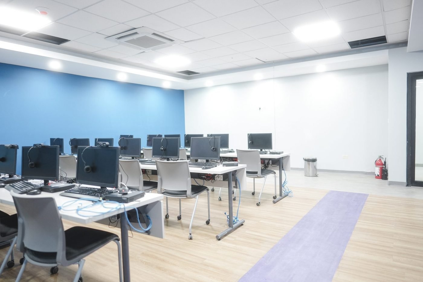 Aula, piso de madera